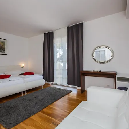 Sveti Kriz Hotel 4*