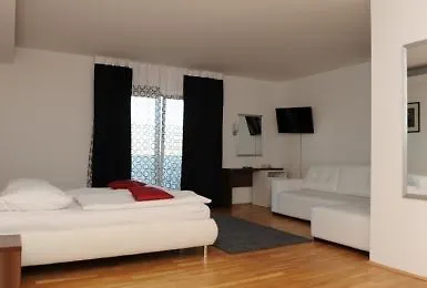 מלון Sveti Kriz 4*