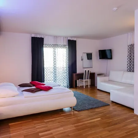 Hotel Sveti Kriz 4*