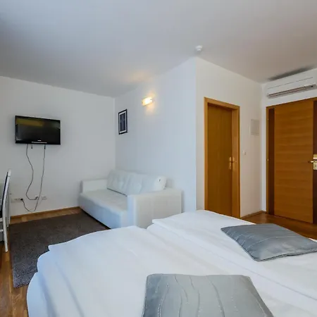 Sveti Kriz Hotel 4*