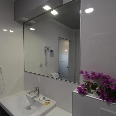 酒店 Sveti Kriz 4*