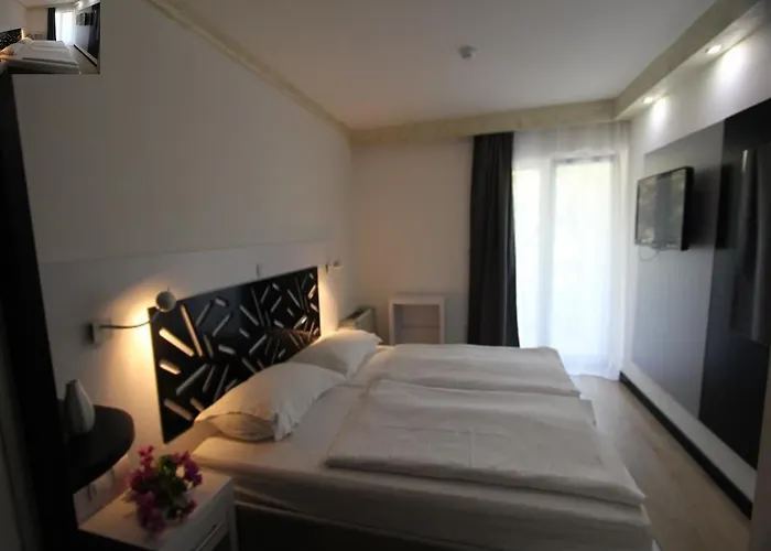 Sveti Kriz 4* Arbanija